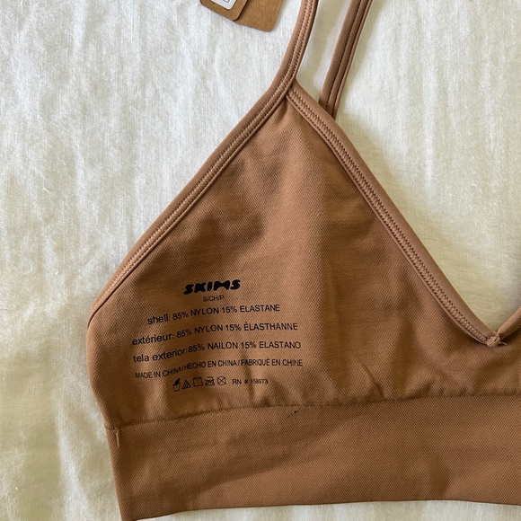 SKIMS SOFT SMOOTHING SEAMLESS BRALETTE | SIENNA / S - Picture 3 of 4